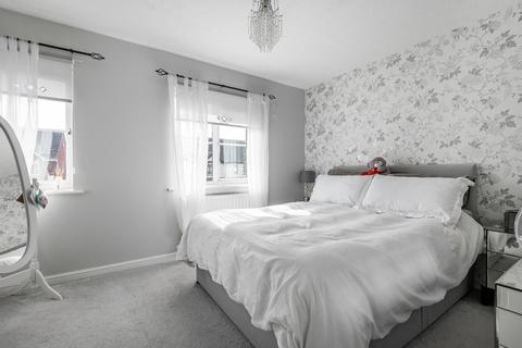 54 Chatfield Way, East Malling, West Malling, ME19 6UE