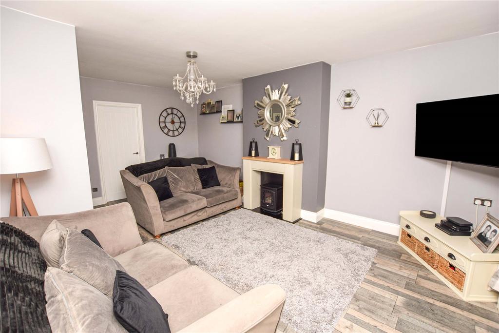Epping Drive, Sale, M33 3 bed terraced house £295,000