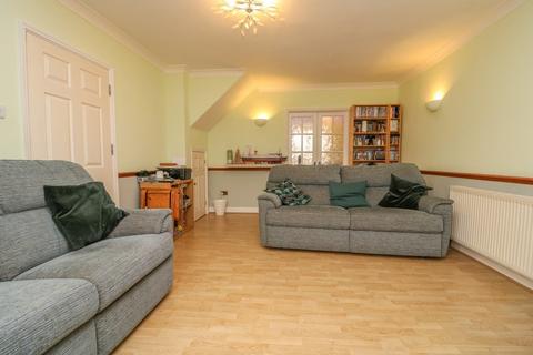 Cedars Broom Road, Hullbridge, Hockley, SS5 6HN