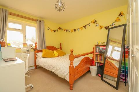 Cedars Broom Road, Hullbridge, Hockley, SS5 6HN