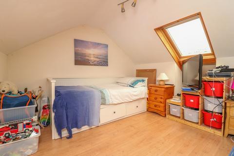 Cedars Broom Road, Hullbridge, Hockley, SS5 6HN