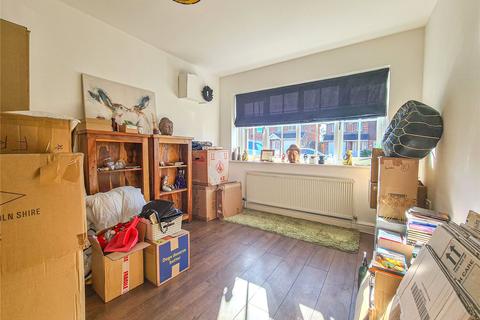 16 Fields End, Ulceby, DN39 6UT