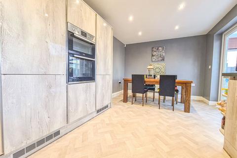 16 Fields End, Ulceby, DN39 6UT