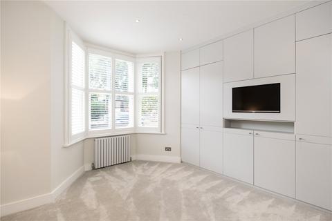 2 bedroom flat to rent, Fulham Palace Road, London
