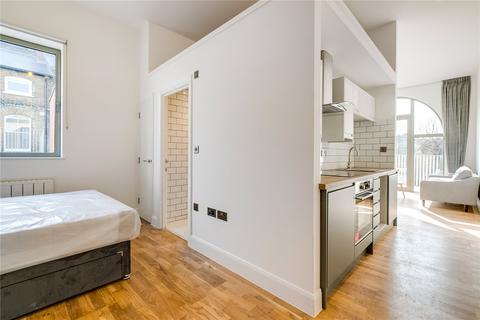 1 bedroom flat to rent, Goulton Road, London