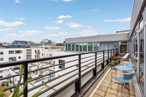 2 bedroom flat to rent, Dickens Court, 13-16 Britton Street, Clerkenwell, London