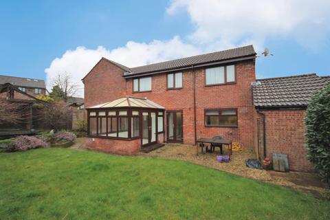 24 Merlin Close, Thornhill, Cardiff, CF14 9AW
