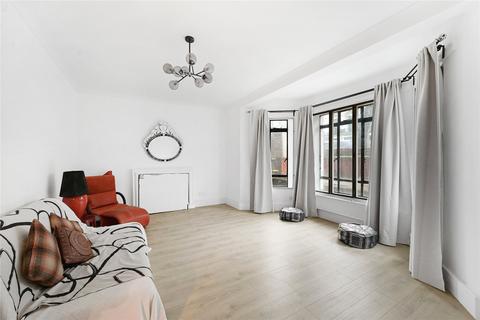 1 bedroom flat to rent, Cromwell Road, Earls Court, London