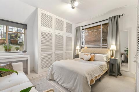 undefined, Cromwell Road, Earls Court, London