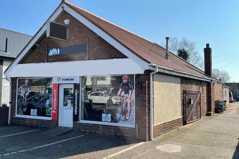 Retail property (out of town) for sale - Newark Road, North Hykeham