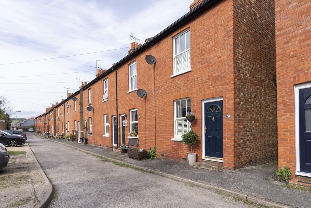 Dene Street Gardens, Dorking 2 bed end of terrace house £450,000