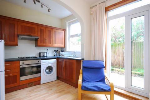 4 bedroom house to rent, Galloway Road, W12