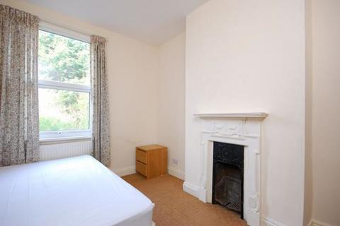4 bedroom house to rent, Galloway Road, W12