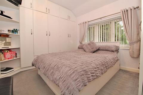 55 Blackthorne Road, Walsall, WS5 4NF
