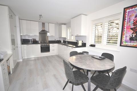 4 Archer Close, Coopersale, Epping, CM16 7FG