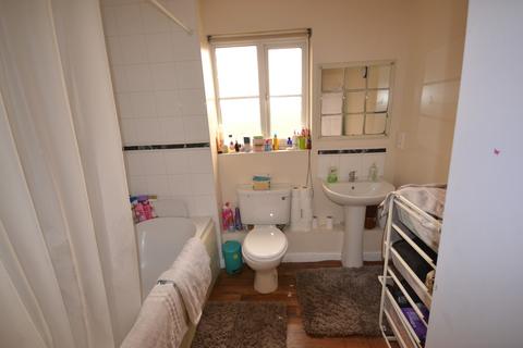 32 Ridley Close, Barking, IG11 9PJ