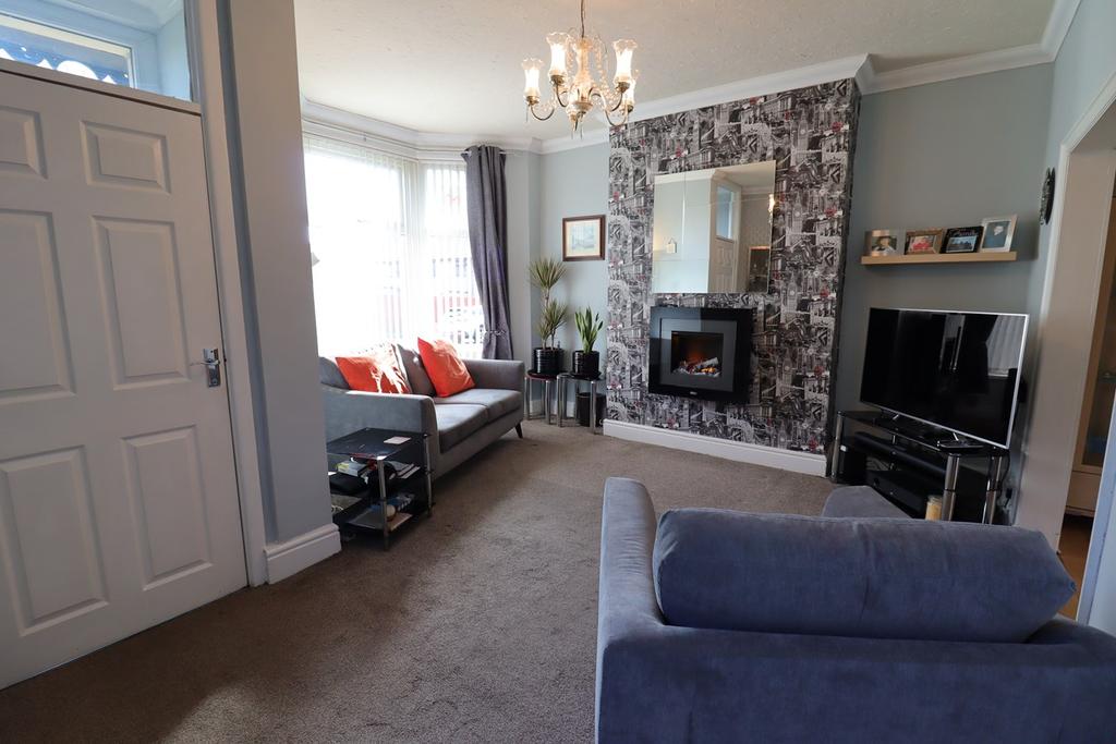 Alkincoats Road, Colne, BB8 4 bed end of terrace house £179,950