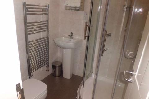 6 bedroom terraced house to rent, Luton Road, Selly Oak, Birmingham, B29 7BN