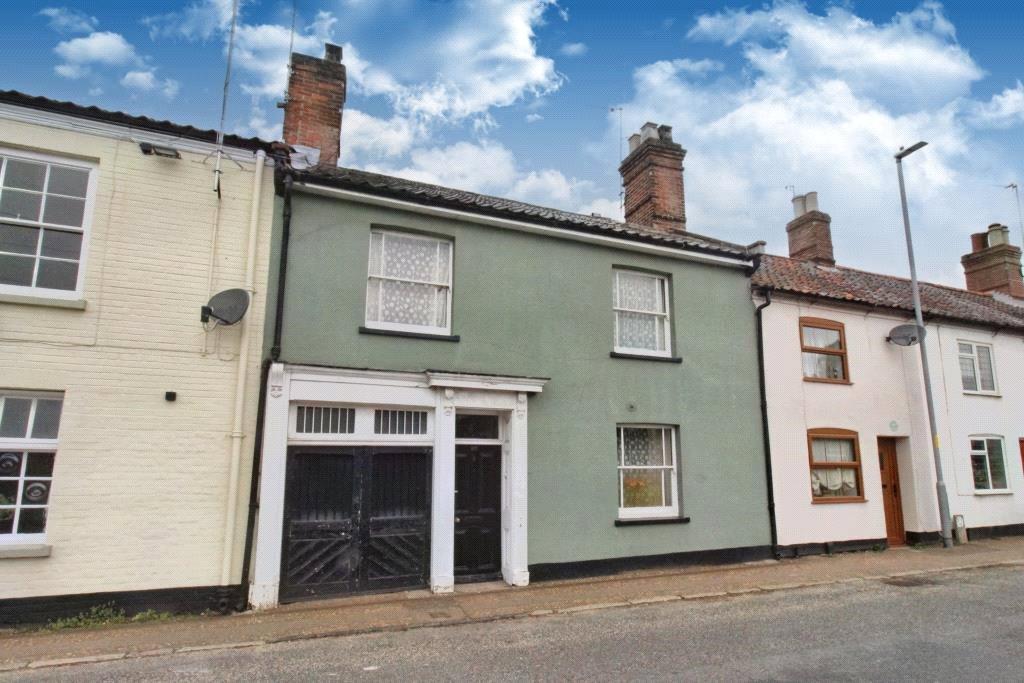 Spixworth Road, Old Catton, Norwich, Norfolk, NR6 4 bed terraced house