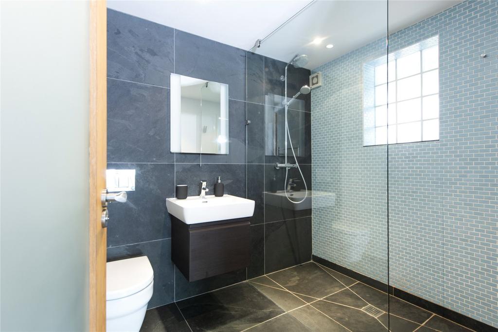 Wet/Shower Room