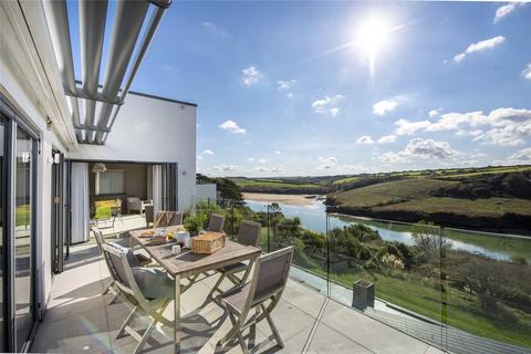 44 Pentire Crescent, Newquay, TR7 1PU