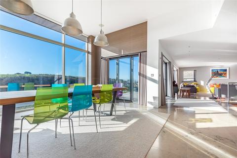 44 Pentire Crescent, Newquay, TR7 1PU