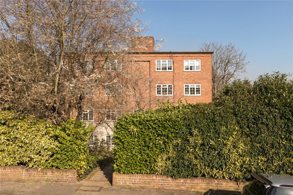 Florence Court, Sunnyside, Wimbledon... 1 bed apartment £375,000
