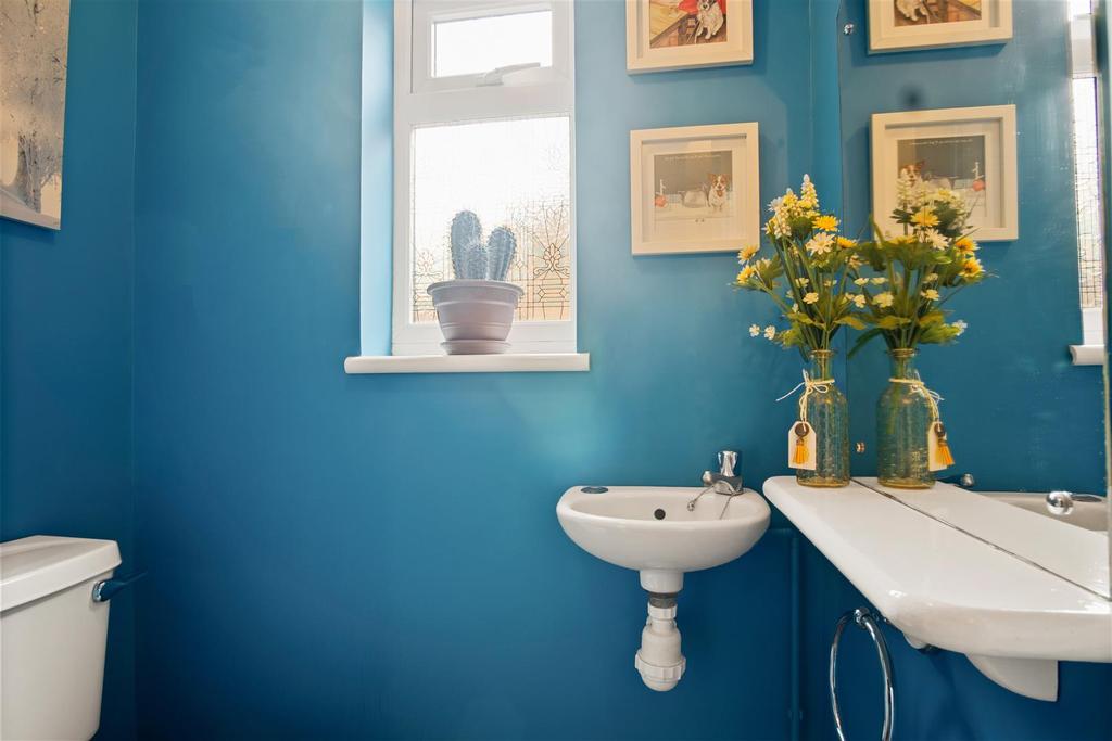 Guest cloakroom