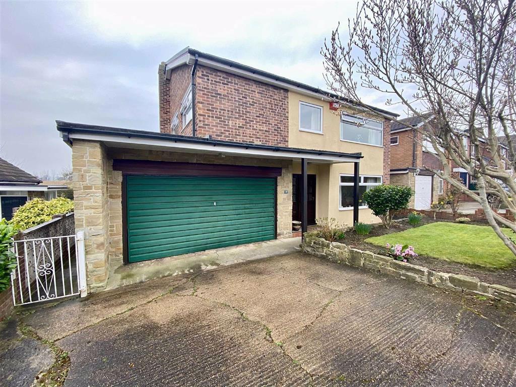 St Marys Avenue, Mirfield, WF14 4 bed detached house £335,000