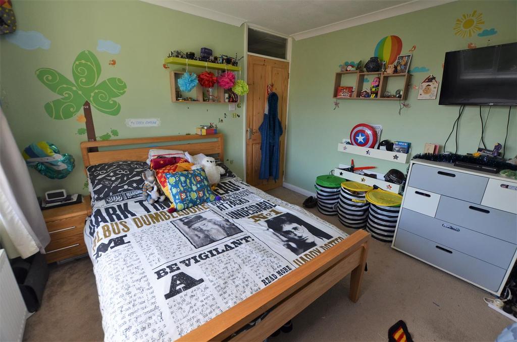 Orchard Rise, Chesterton, Bicester 3 bed terraced house £315,000