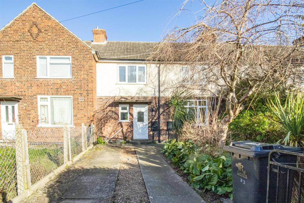 Abbey Road West Bridgford Nottingham 2 bed terraced house £900 pcm (£