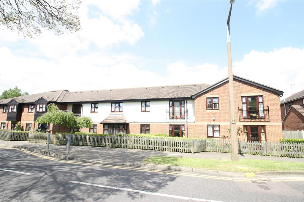 Manchester Drive, LeighOnSea 1 bed retirement property £100,000