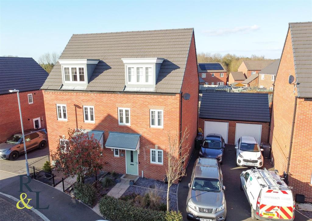 Mill Hill Wood Way, Ibstock 3 bed semidetached house £270,000