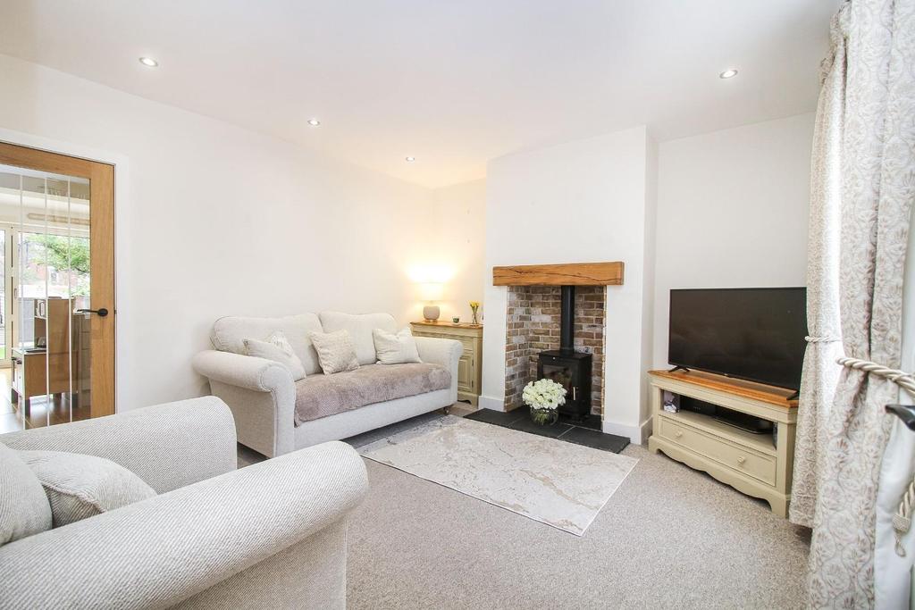 Links Road, Cullercoats 3 bed terraced house £269,950