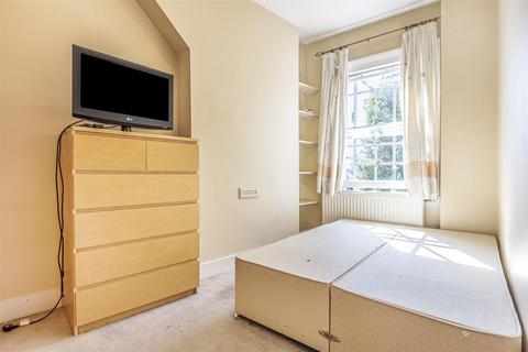 1 bedroom flat to rent, Cowley Mansions, Mortlake, SW14