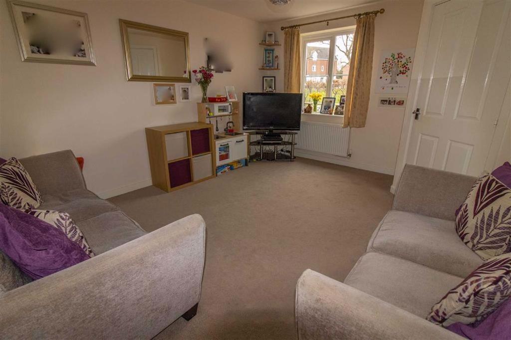 Albert Road, Countesthorpe 3 bed detached house £285,000