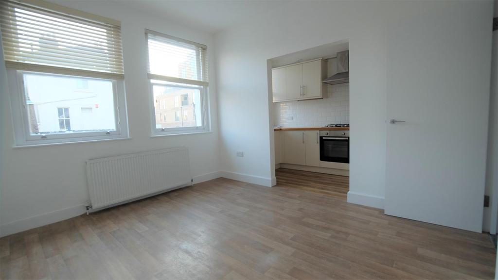 Mozart Street, London W10 2 bed apartment £1,850 pcm (£427 pw)