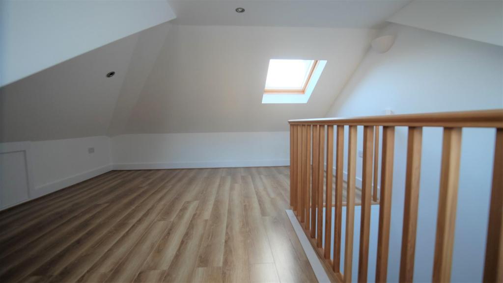 Loft room.JPG