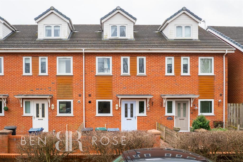 Charnleys Lane, Banks, Southport 3 bed terraced house £40,000