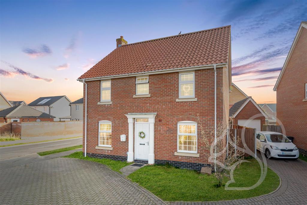 Grantham Avenue, Great Cornard 4 bed detached house for sale £425,000