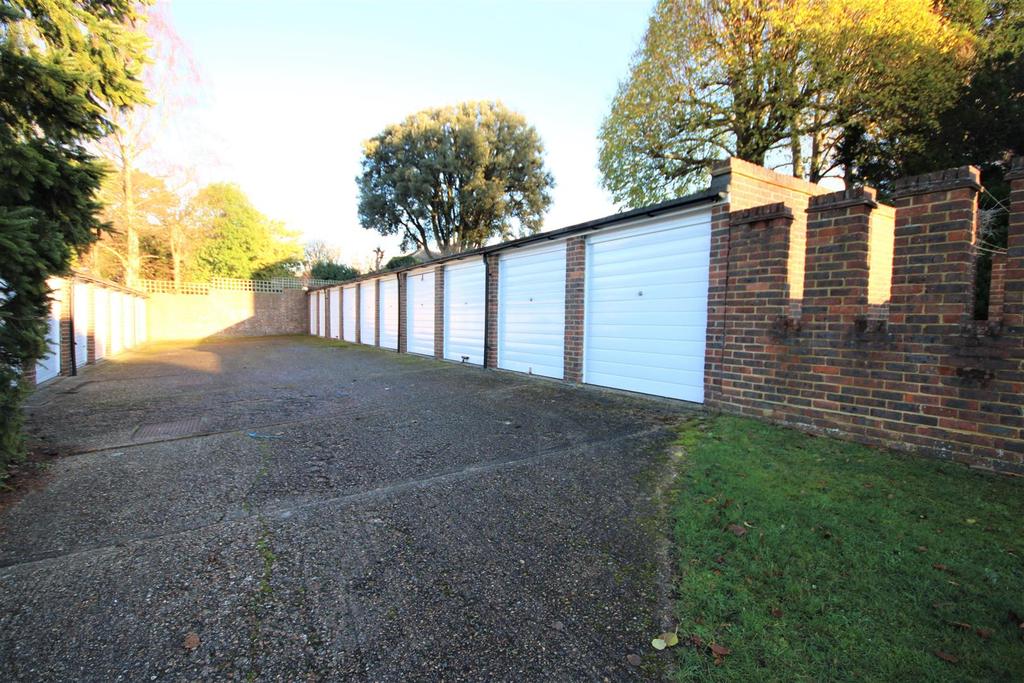 Rosetrees, Guildford Garage £20,000