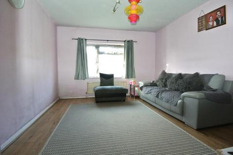 1 bedroom maisonette for sale - Whitley Close, Stanwell, Staines-Upon-Thames