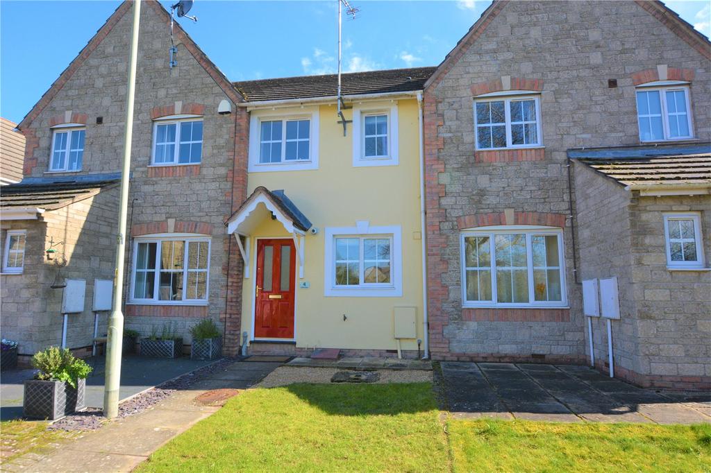 Griffon Close, Quedgeley, Gloucester... 2 bed terraced house £800 pcm