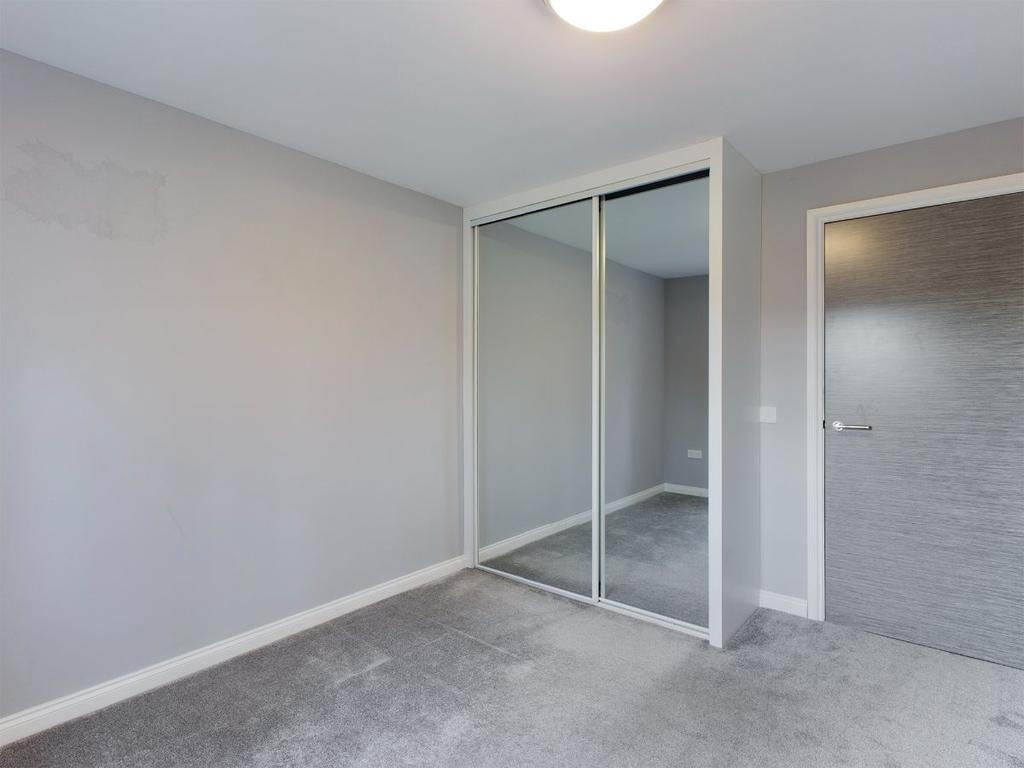Bedroom 2.1