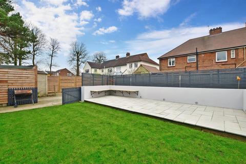 30 Macaulay Road, Caterham, CR3 5HQ
