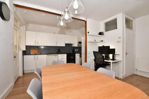49 Homestead Road, Caterham, CR3 5RN