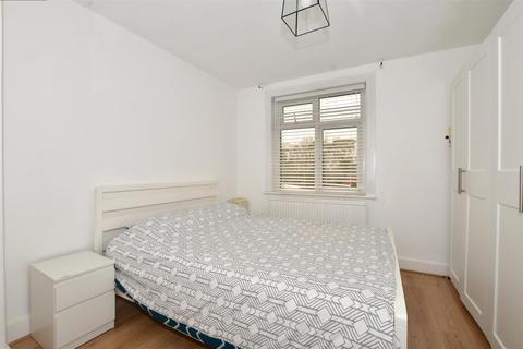 49 Homestead Road, Caterham, CR3 5RN