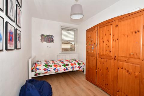 49 Homestead Road, Caterham, CR3 5RN