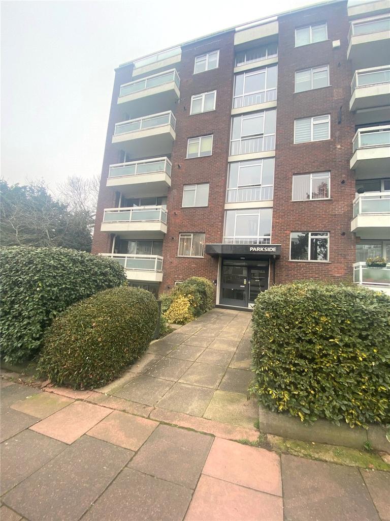 Parkside, Court Downs Road, Beckenham, BR3 3 bed apartment £1,950 pcm