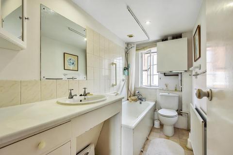 79 The Street, Puttenham, Guildford, GU3 1AT